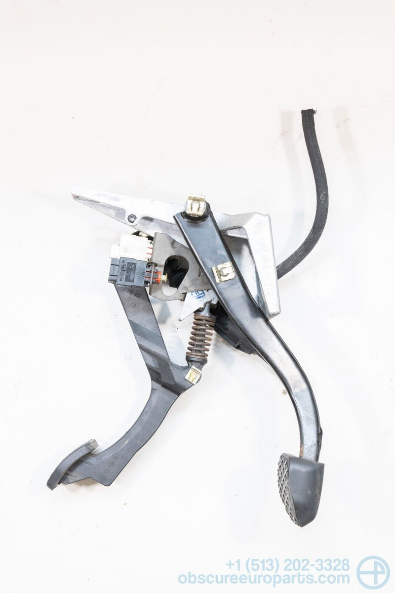 e36 clutch pedal Used 1990-1999 BMW E36 318i 323i 325i 328i M3 Clutch and Brake Pedal A –  Obscure Euro Parts