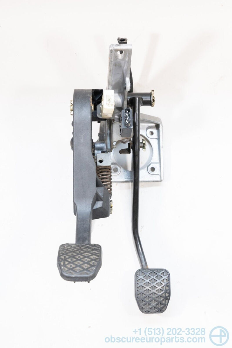 Used 1990-1999 BMW E36 318i 323i 325i 328i M3 Clutch and Brake Pedal A – Obscure Euro Parts