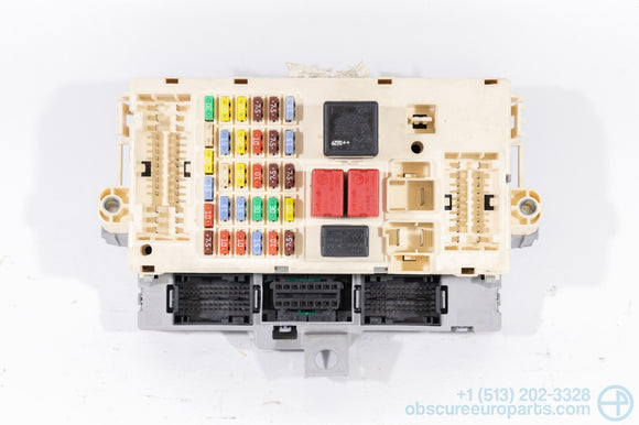 Used 2003-2007 Maserati M139 Quattroporte Body Control Module w/ Fuse Panel