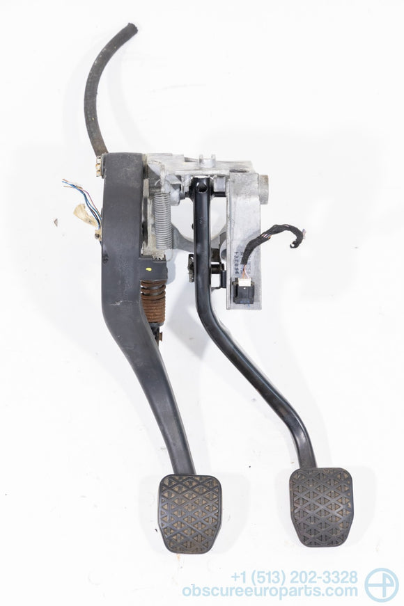 Used 2007-2013 BMW E82 E88 E90 E92 128i 135i 328i 335i M3 Manual Pedal Assembly