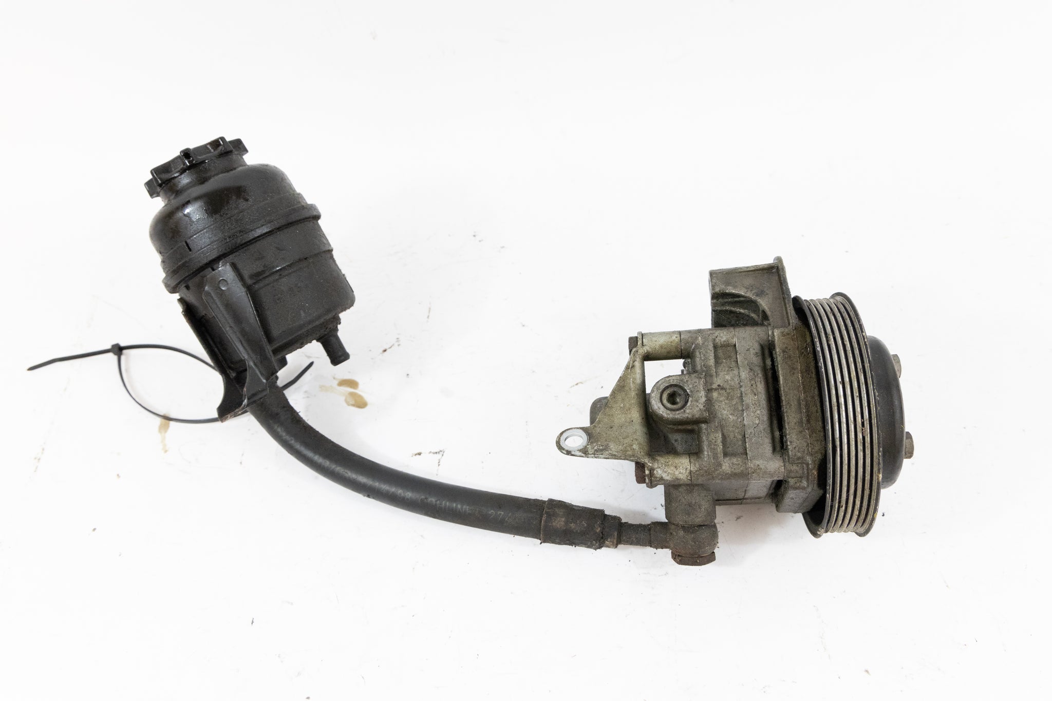 Used 1992-2000 BMW E36 M3 Z3M Power Steering Pump w/ Reservoir 